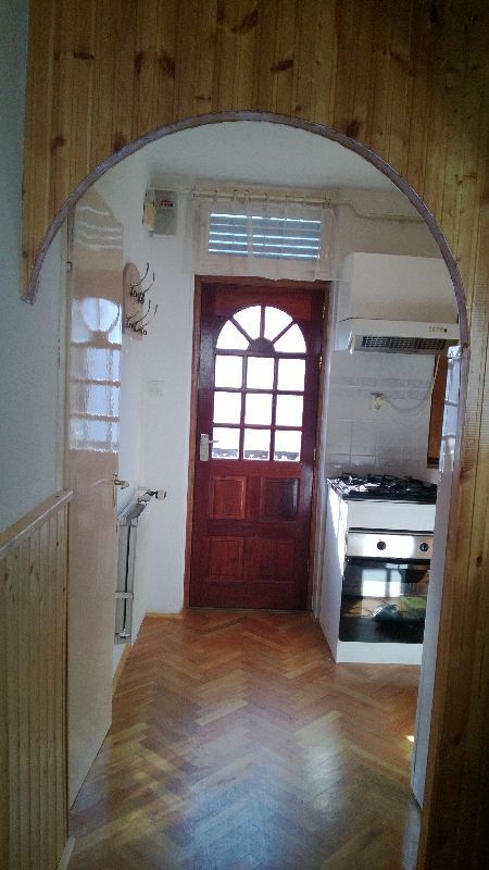 image-1371752082064-v.jpg