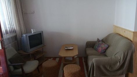 image-1371752213050-v.jpg